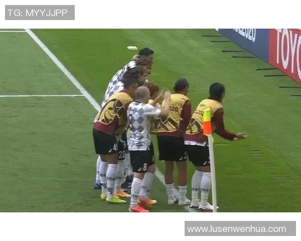 法国街头采访足球明星揭秘他们的训练生活与比赛背后的故事